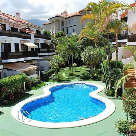 Apartamento Con Terraza Y Piscina C *