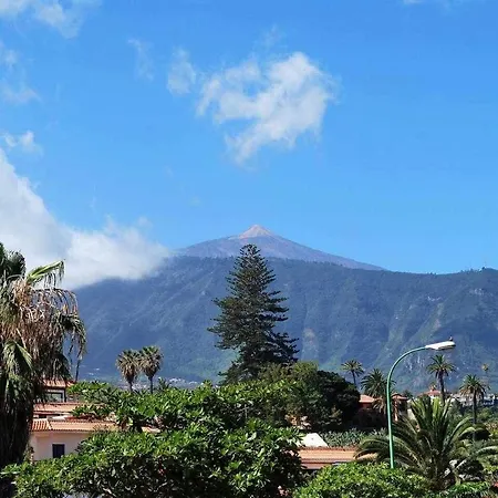 Apartamento Con Terraza Y Piscina C * Puerto de la Cruz (Tenerife)